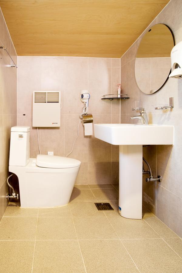 Bodeum Guesthouse Seoul Tower Стая снимка